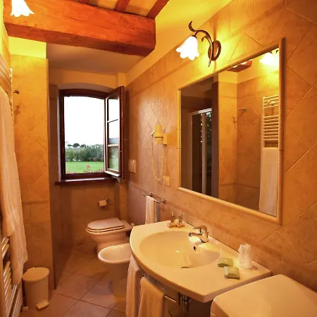 Romantic Countryside Escape