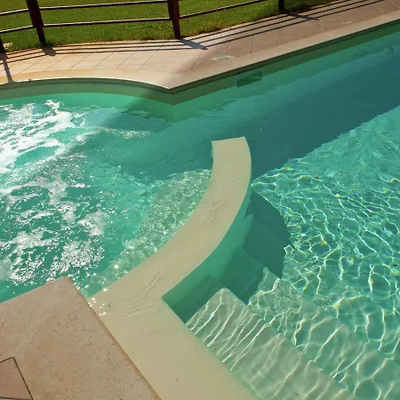 Romantic Countryside Escape Villa Tordandrea